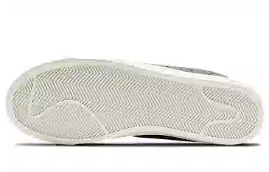 Nike Blazer 77