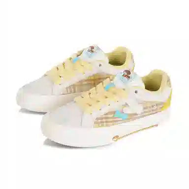 ollieskate Sausage Dog Low Top Sneakers