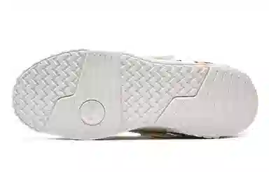 特步 百搭复古潮流板鞋 白桔