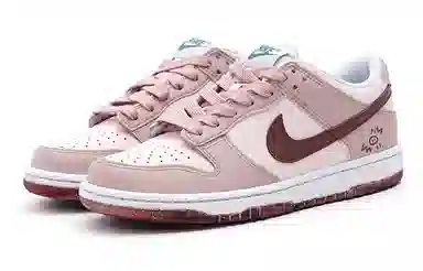 Nike Dunk Low GS Strawberry Pink