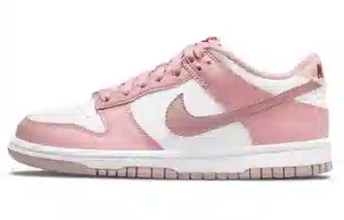 Nike Dunk Low "Peach Cheese"