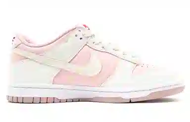 Nike Dunk Low "Peach Cheese"