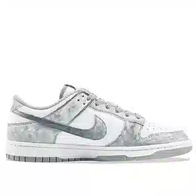 Nike Dunk Low "Grey Walker"