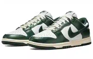 Nike Dunk Low "Vintage Green"