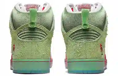 Nike Dunk SB Pro QS "Strawberry Cough"