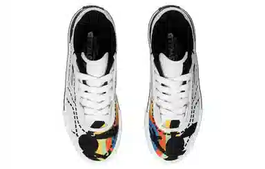 OSWALD x LiNing 5050