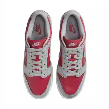 Nike Dunk Low "Ultraman"