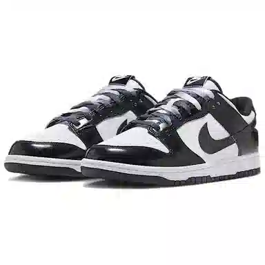 Nike Dunk Low SE "Panda"