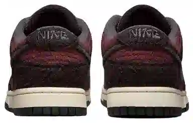 Nike Dunk Low SE Burgundy
