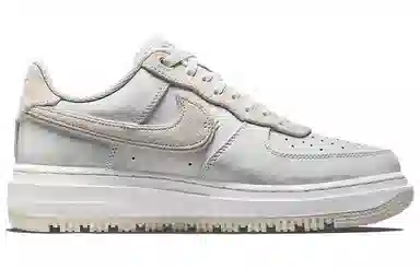 Nike Air Force 1 Low Summit White