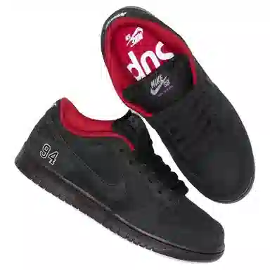 Supreme x Nike Dunk SB Low Pro OG QS Black