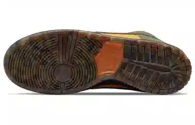 PASS~PORT x Nike Dunk SB Pro QS "Workboot"