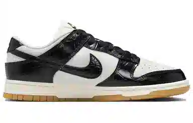 Nike Dunk LX Low Black White