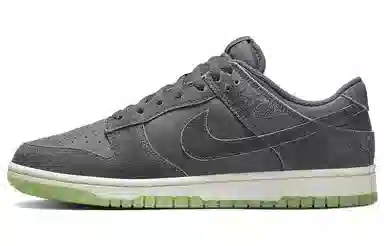 Nike Dunk Low PRM "Halloween"