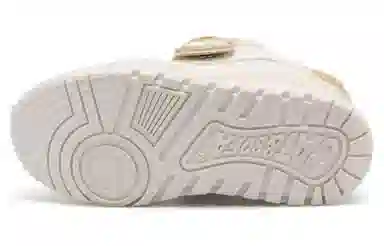 Cat & Sofa Low-Top Sneakers