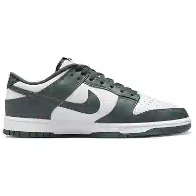 Nike Dunk Low "Vintage Green"
