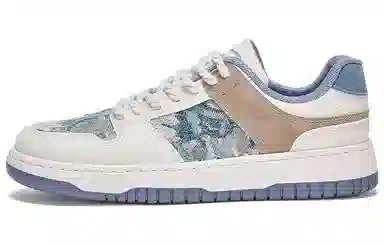 Warrior Low-Top Sneakers