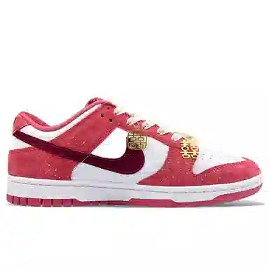 Nike Dunk Low WMNS "Valentine's Day"