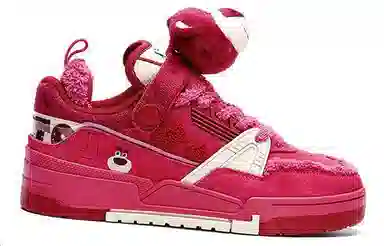 Li-Ning 001 BTC "Strawberry Bear"