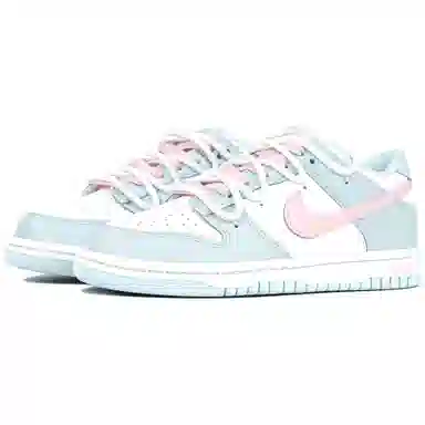 Nike Dunk Low "Morning Dew Peach"
