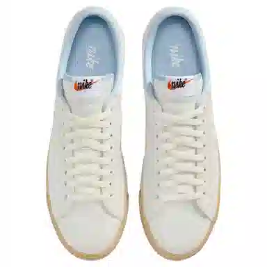 Nike Tennis Classic AC