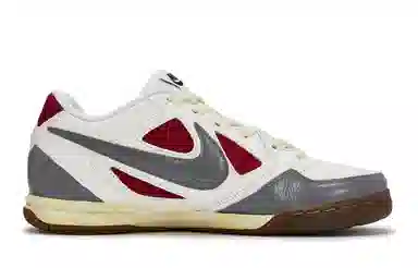 Nike Gato 811