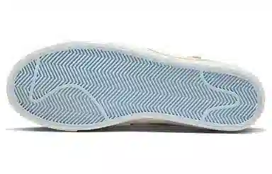 Nike Blazer Low '77 Beige