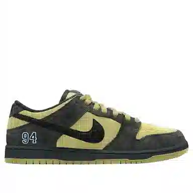 Supreme x Nike SB Dunk Low Yellow Black