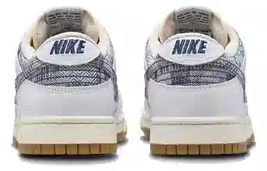 Nike Dunk "Washed Denim"