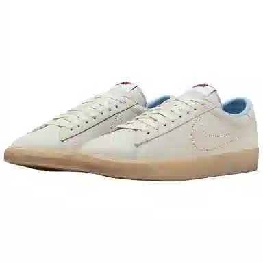 Nike Tennis Classic AC