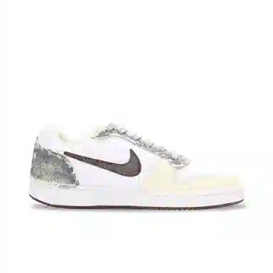 Nike EBERNON T3