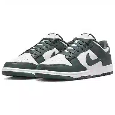 Nike Dunk Low "Vintage Green"