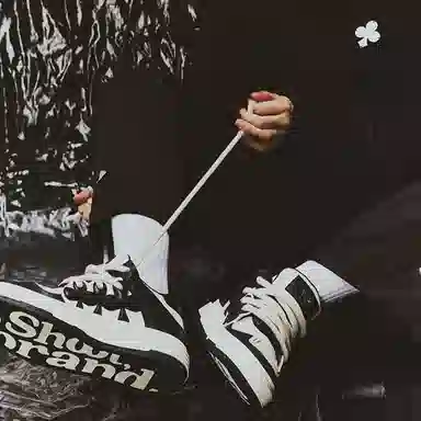 SHOOT BRAND Freedom One White