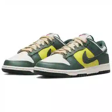 Nike Dunk Low "Noble Green"