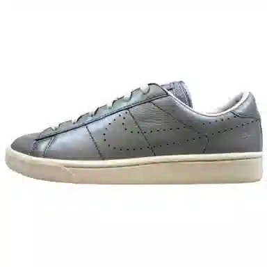Nike Tennis Classic Silver