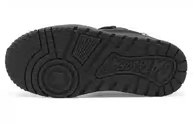 Cat and Sofa Black Warrior