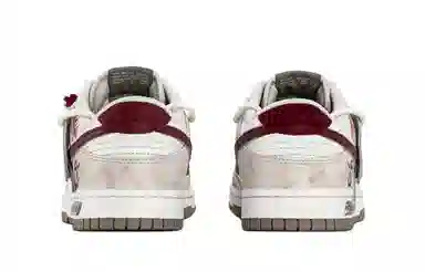 Nike Dunk Low "Cupid"