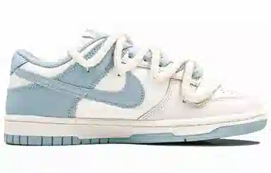 Nike Dunk Low RISK