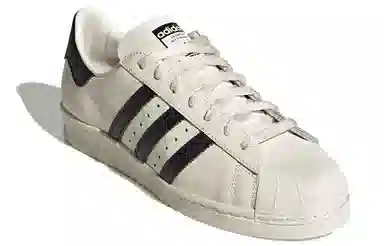 adidas Superstar 82
