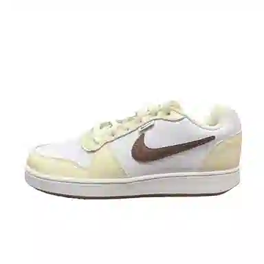 Nike EBERNON T3