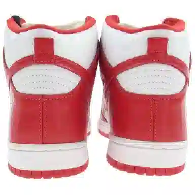 Supreme x Nike Dunk SB Pro