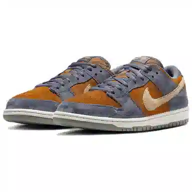 Nike SB Dunk Low "Light Carbon"