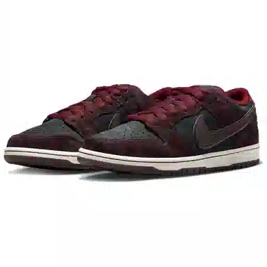 RIOT Skateshop x Nike SB Dunk Low