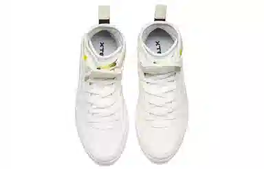 特步 时尚魔术贴 高帮 板鞋 女款 白色