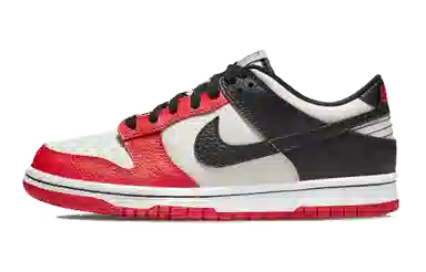 Nike Dunk Low EMB "Chicago"