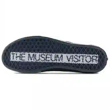 THE MUSEUM VISITOR x Vans slip-on