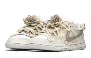 Nike Dunk Low "Desert Rose"