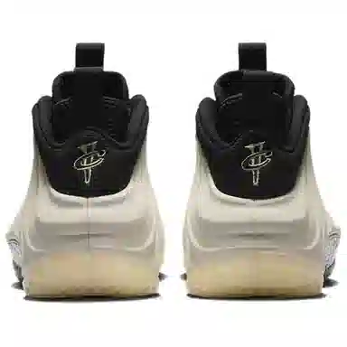 Nike Foamposite One Beige