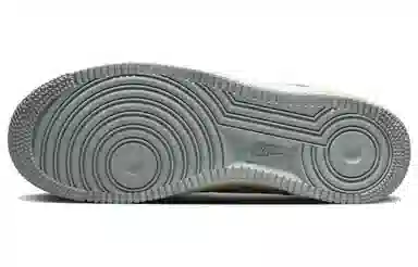 Nike Air Force 1 Low LX "Mica Green"