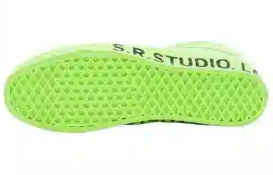 SR STUDIO x Vans Clash The Wall